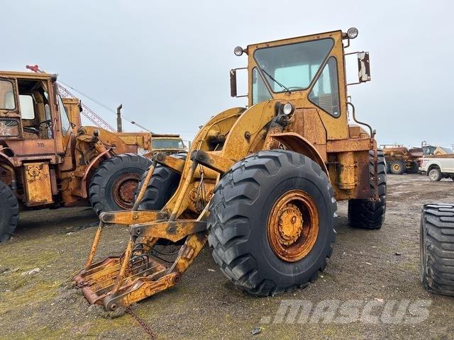 CAT 966C Chargeuse sur pneus