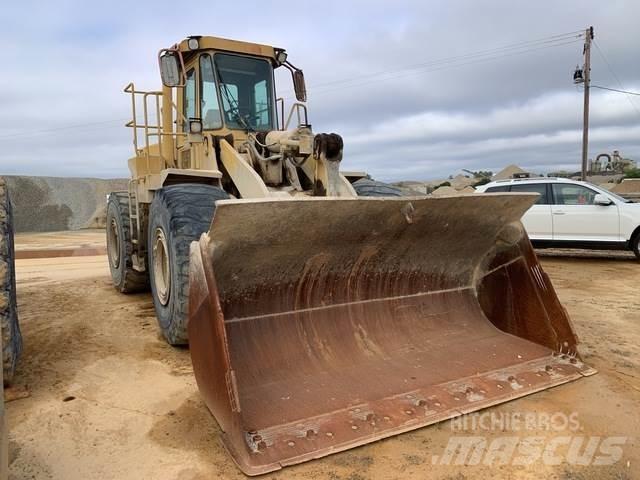 CAT 966F Chargeuse sur pneus