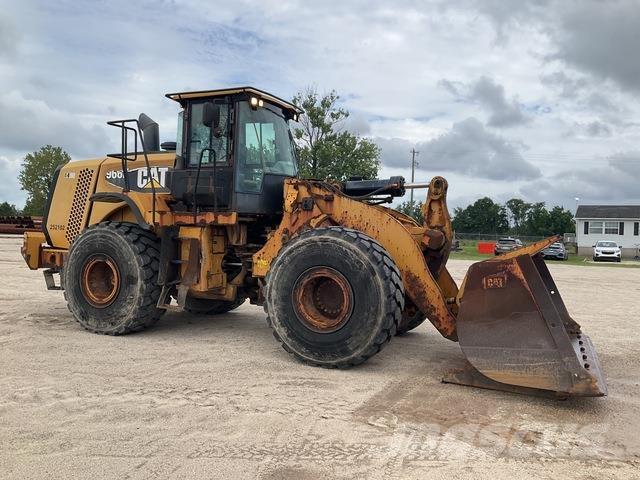 CAT 966K Chargeuse sur pneus