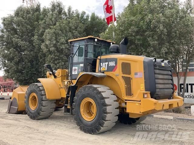 CAT 966L Chargeuse sur pneus