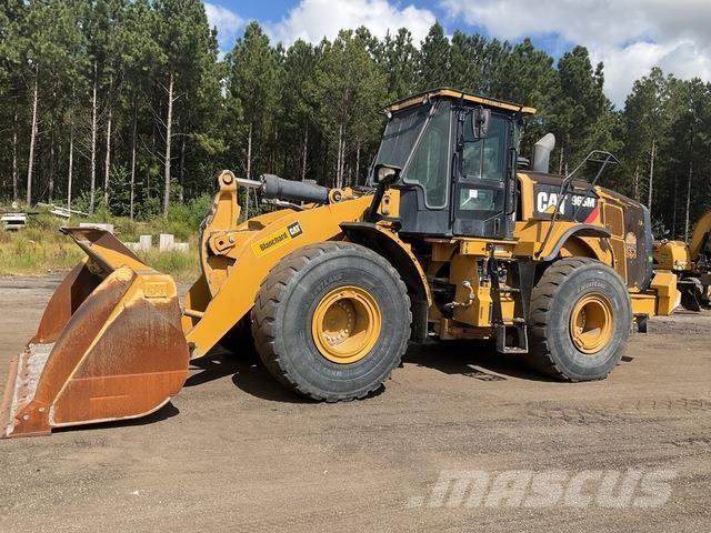 CAT 966M Chargeuse sur pneus