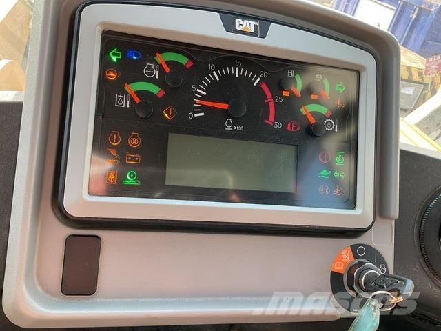CAT 966M XE Chargeuse sur pneus