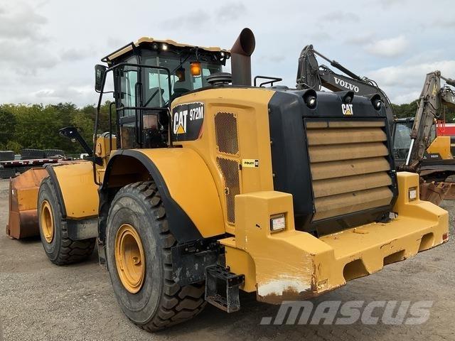 CAT 972M Chargeuse sur pneus