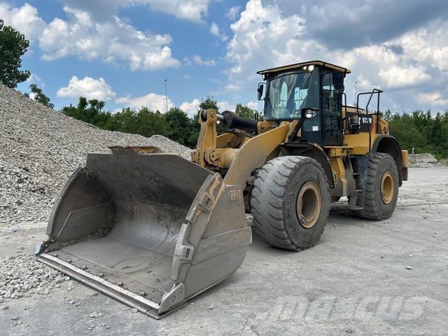 CAT 972M Chargeuse sur pneus