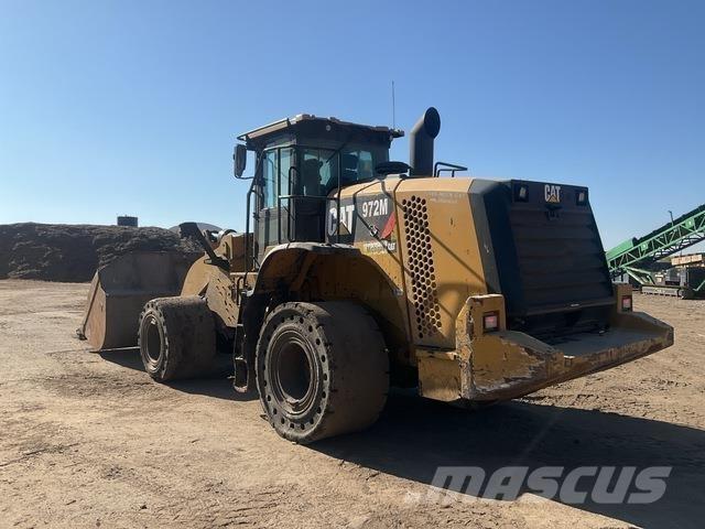 CAT 972M Chargeuse sur pneus