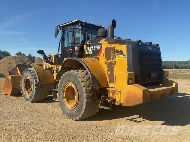 CAT 972M Chargeuse sur pneus