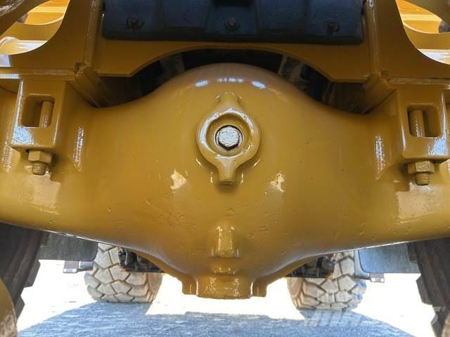 CAT 980M Chargeuse sur pneus