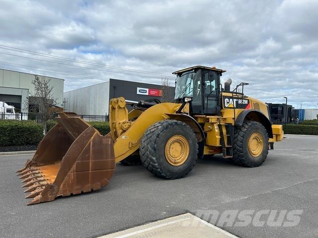 CAT 982M Chargeuse sur pneus