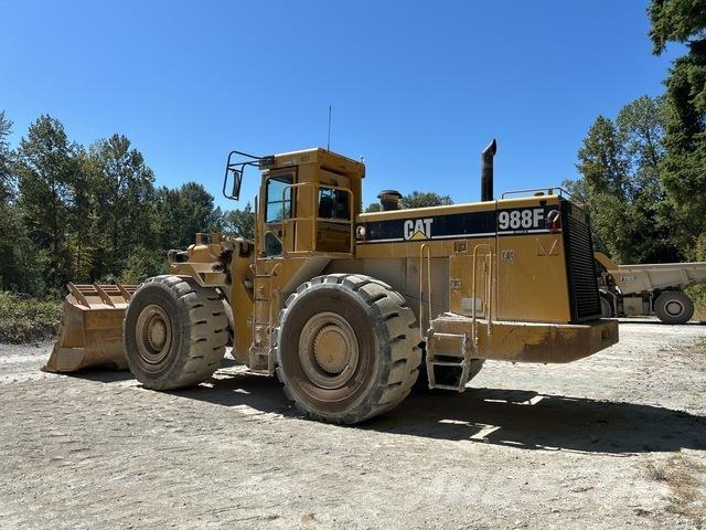 CAT 988F Chargeuse sur pneus