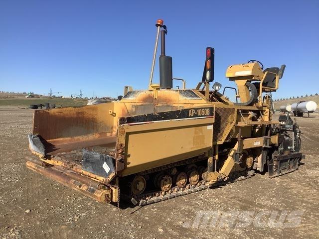 CAT AP-1050B Finisseur