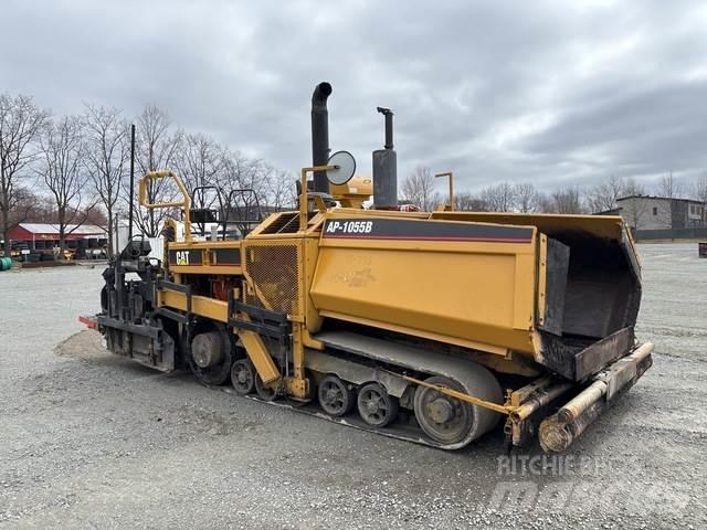 CAT AP-1055B Finisseur