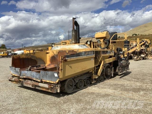 CAT AP-1055B Finisseur