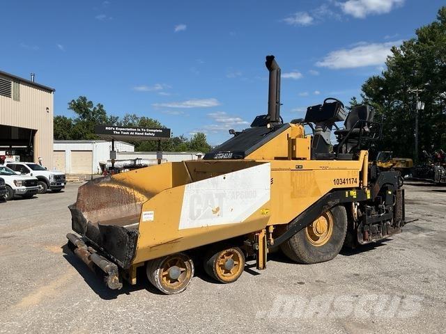 CAT AP-600D Finisseur