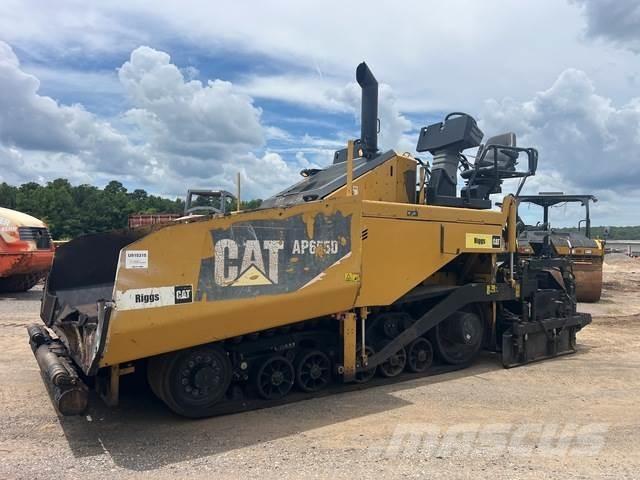 CAT AP-655D Finisseur