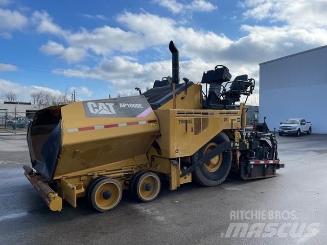 CAT AP1000E Finisseur