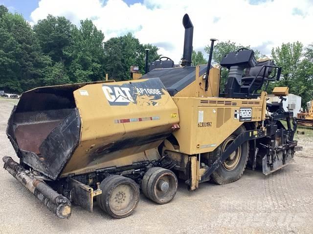 CAT AP1000E Finisseur