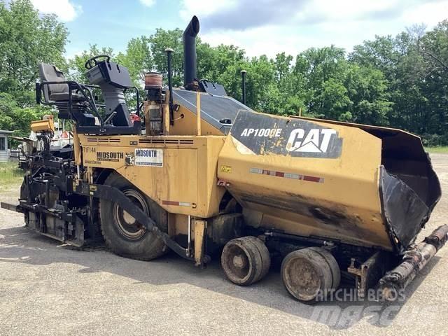 CAT AP1000E Finisseur