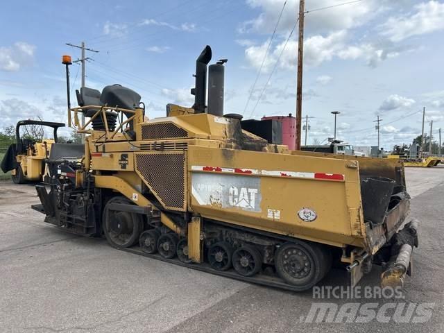CAT AP1055D Finisseur