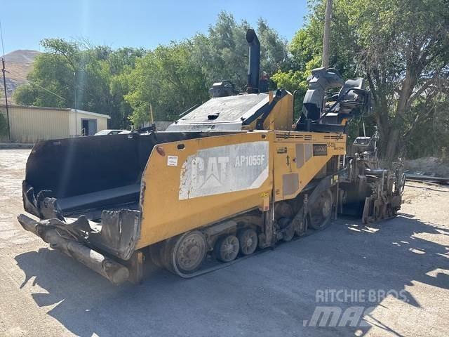 CAT AP1055F Finisseur