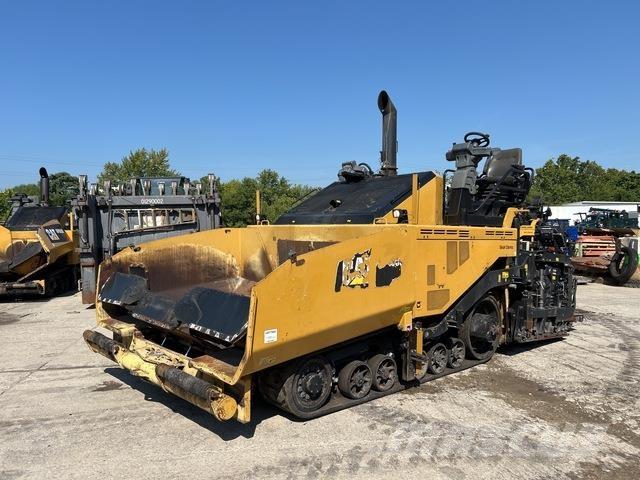 CAT AP1055F Finisseur