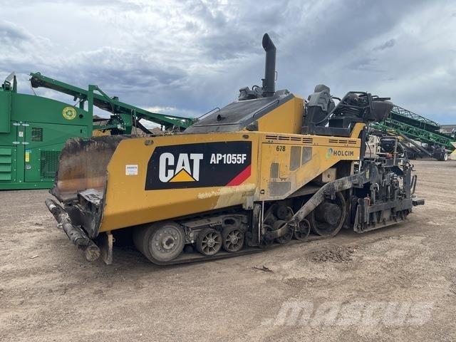 CAT AP1055F Finisseur