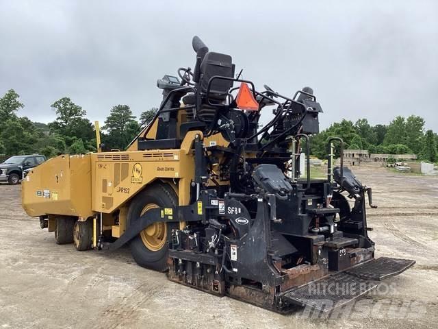 CAT AP600F Finisseur