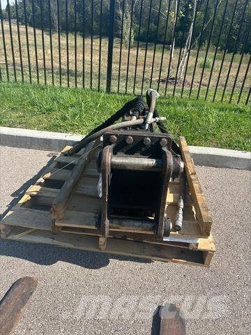 CAT B8 Marteau hydraulique