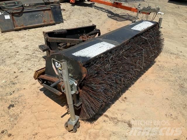 CAT BA18 Balayeuse / Autolaveuse