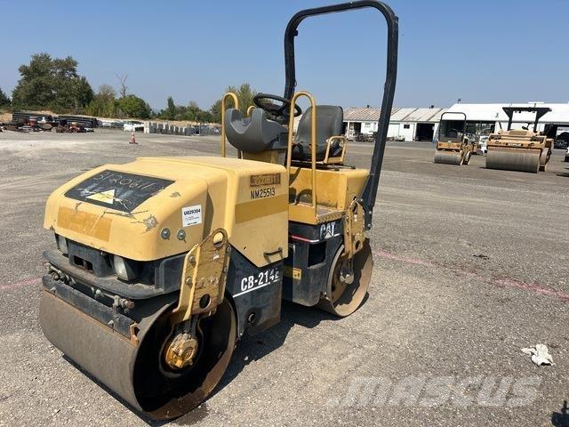 CAT CB-214E Rouleaux tandem