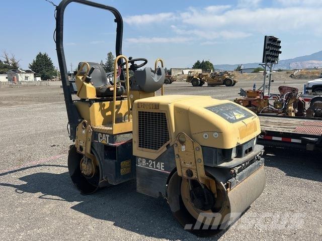 CAT CB-214E Rouleaux tandem