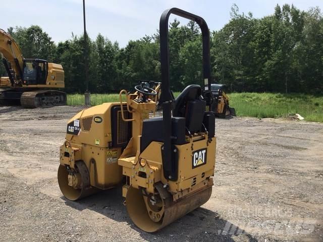 CAT CB1.8 Rouleaux tandem