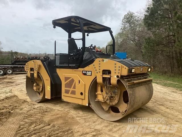 CAT CB13 Rouleaux tandem
