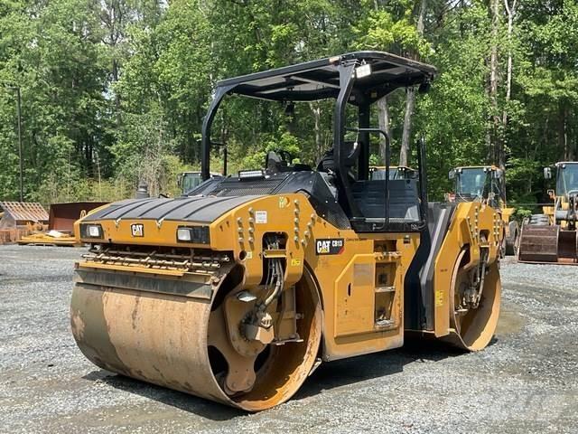 CAT CB13 Rouleaux tandem