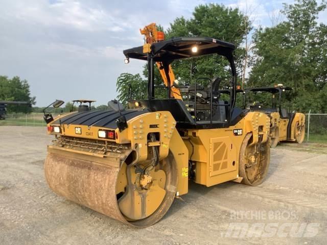 CAT CB16 Rouleaux tandem