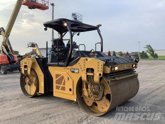 CAT CB16 Rouleaux tandem