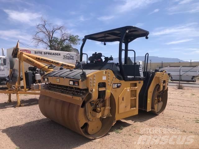 CAT CB16 Rouleaux tandem