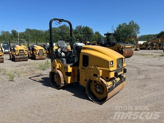 CAT CB2.7 Rouleaux tandem