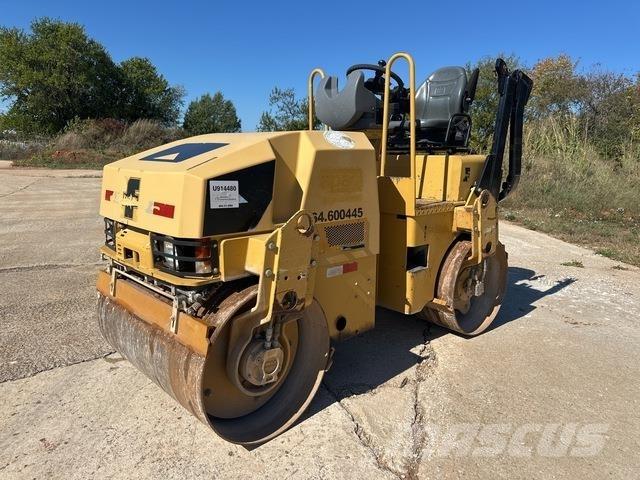 CAT CB24 Rouleaux tandem