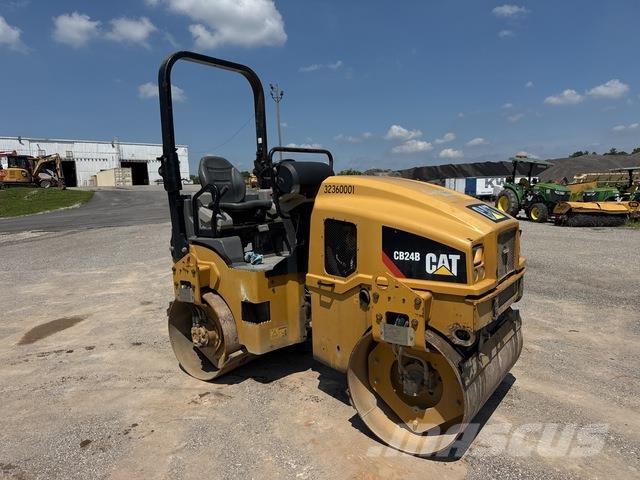 CAT CB24B Rouleaux tandem
