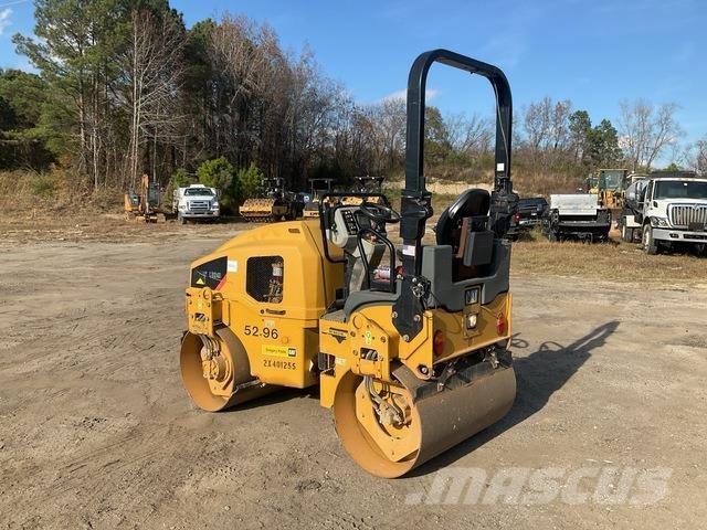 CAT CB24B Rouleaux tandem