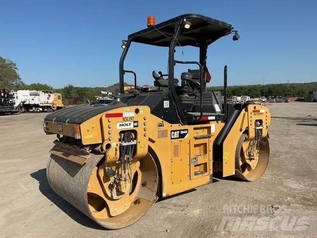 CAT CB44B Rouleaux tandem