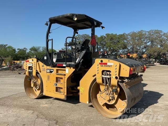 CAT CB44B Rouleaux tandem
