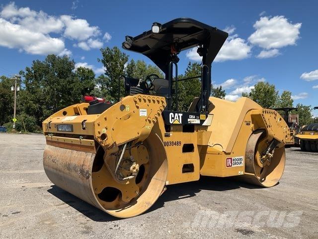 CAT CB54 Rouleaux tandem