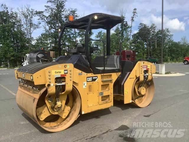 CAT CB54B Rouleaux tandem