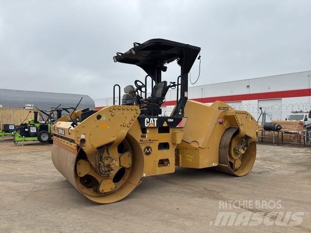 CAT CB64 Rouleaux tandem