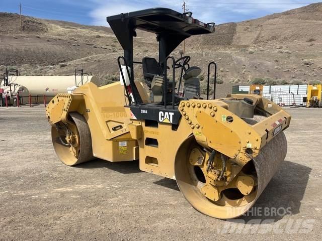 CAT CB64 Rouleaux tandem