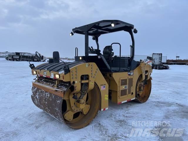 CAT CB64B Rouleaux tandem