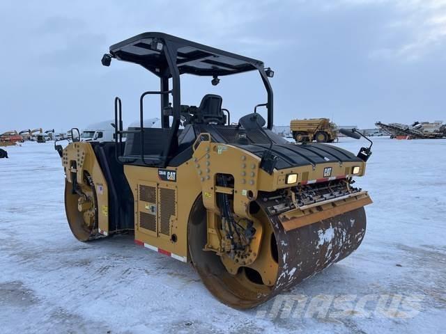 CAT CB64B Rouleaux tandem