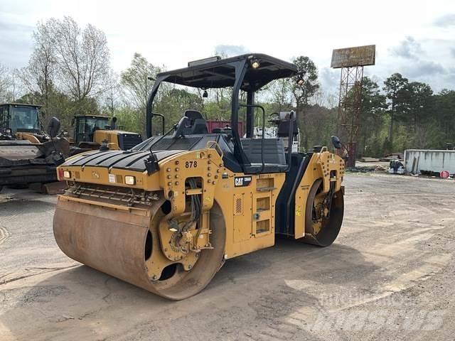 CAT CB66B Rouleaux tandem