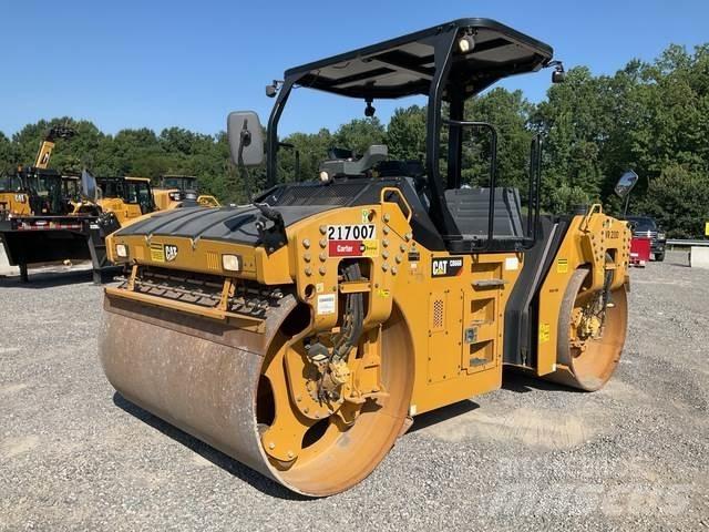 CAT CB66B Rouleaux tandem